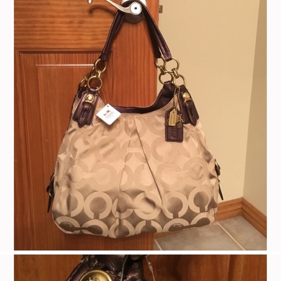 AUTHENTIC COACH MIA OPI ART PURSE GREAT CONDITION - Picture 15 of 16